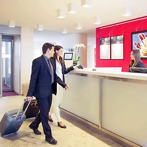 Mercure Solari Hotel